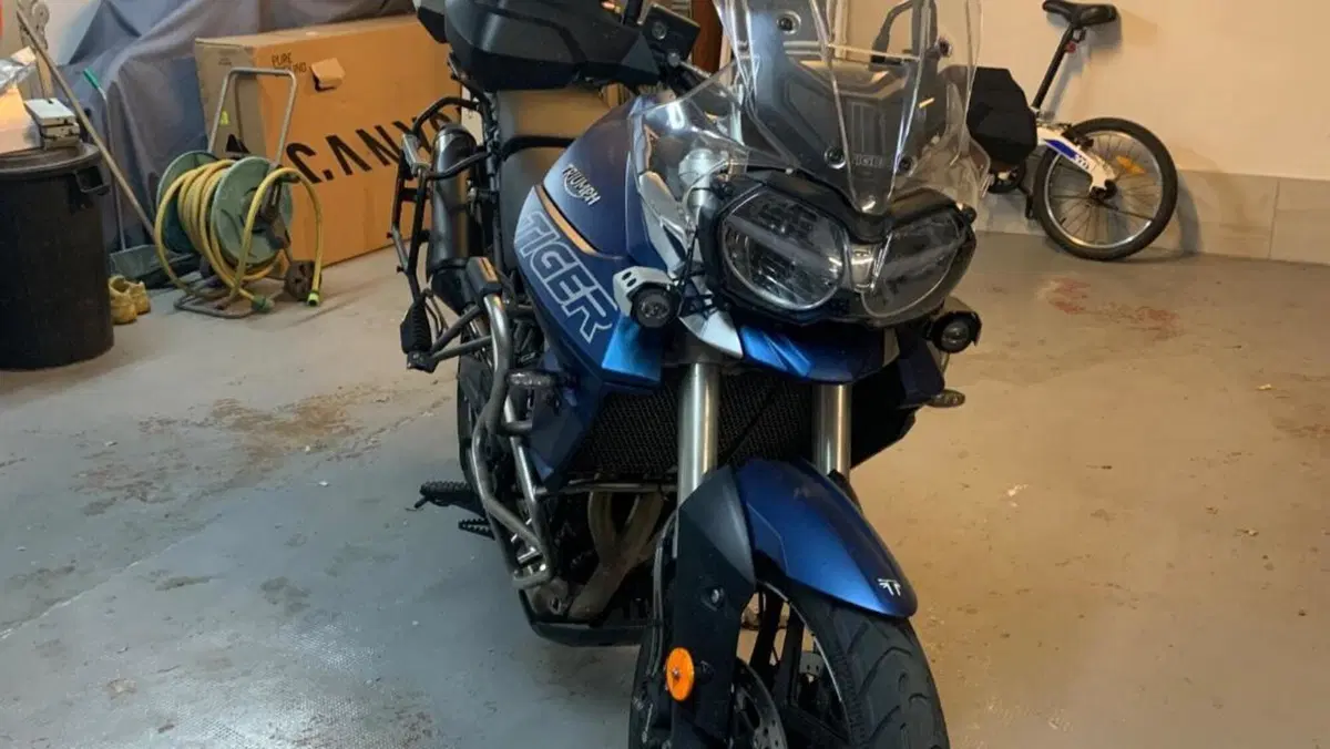 Triumph Tiger 800 XRt (2018 - 20)  (2)