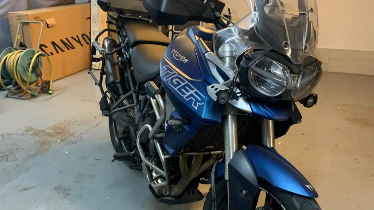 Triumph Tiger 800 XRt (2018 - 20)  (3)