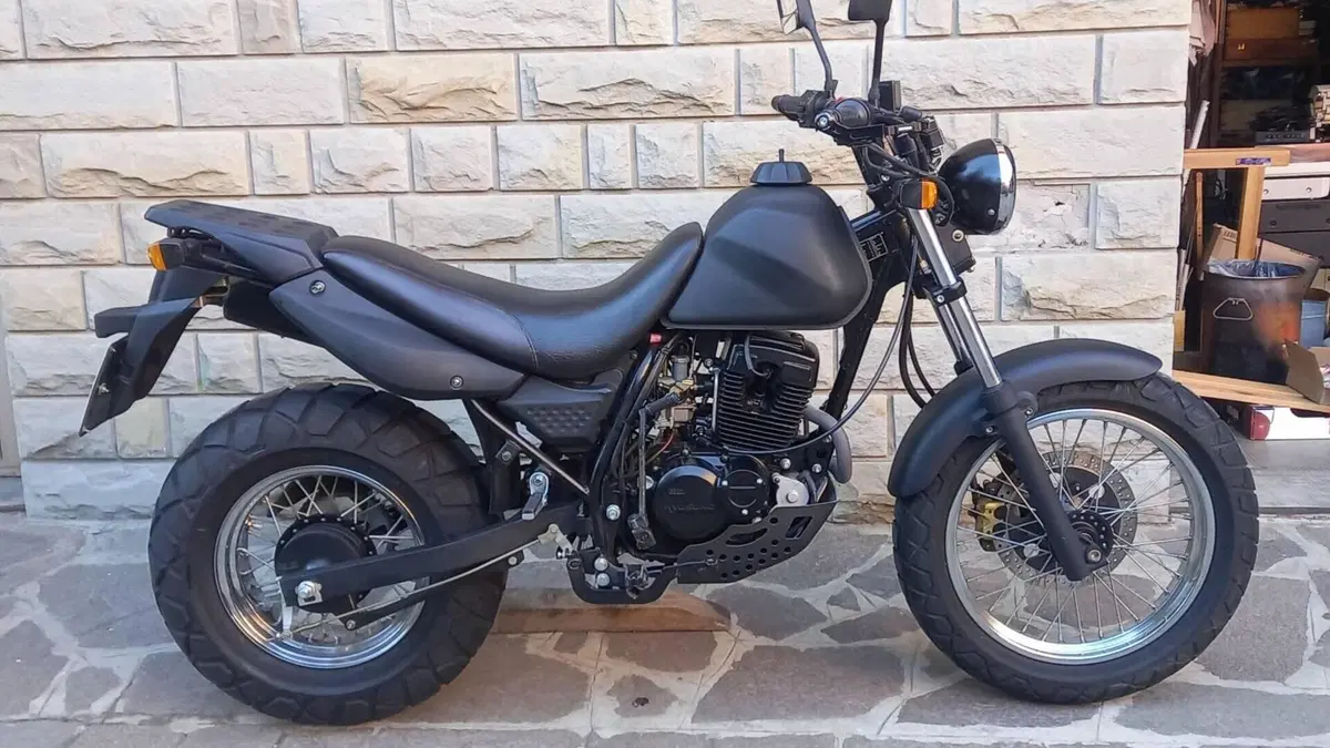 Hyosung Karion RT 125 4v (2004 - 16)  (2)