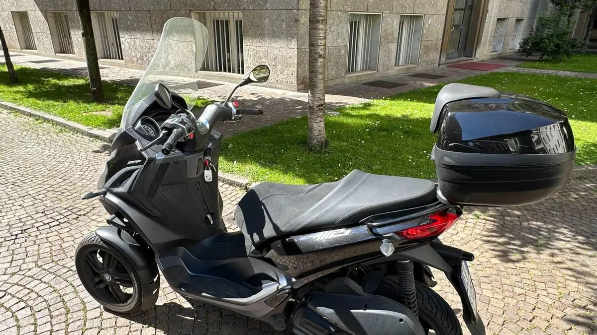 Piaggio Mp3 300 Hpe (2019 - 20)  (3)