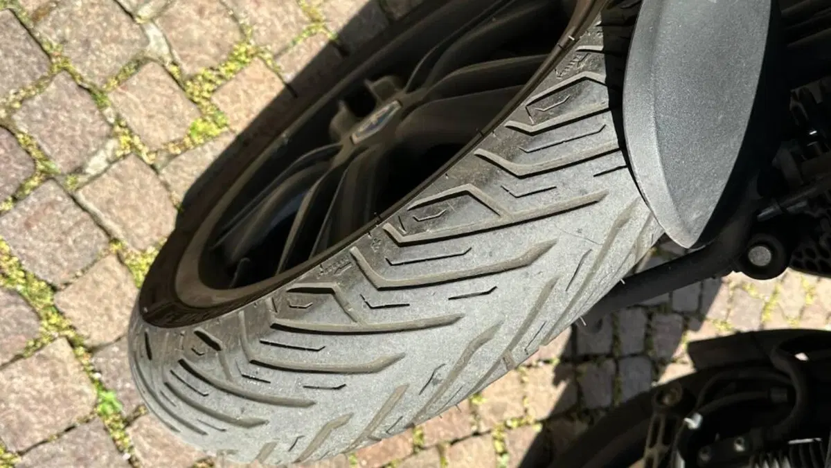 Piaggio Mp3 300 Hpe (2019 - 20)  (7)