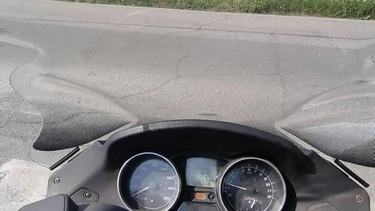Piaggio MP3 250 i.e.  (2)