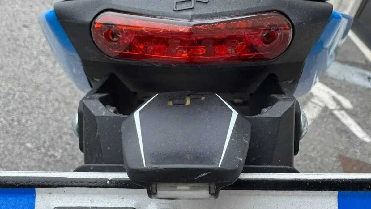 Suzuki GSX-8S (2023 - 24)  (11)