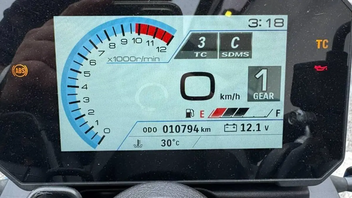 Suzuki GSX-8S (2023 - 24)  (13)