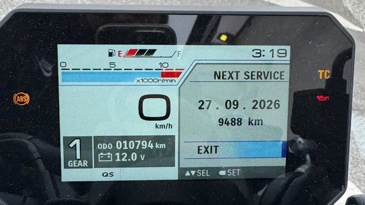 Suzuki GSX-8S (2023 - 24)  (15)