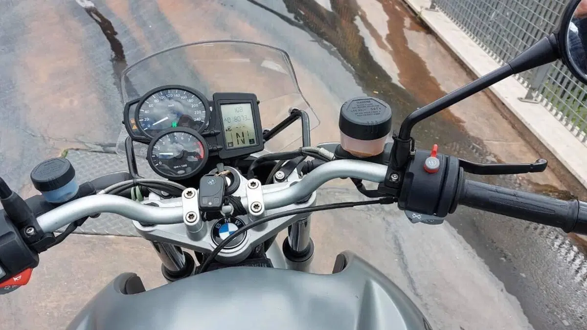 Bmw R 1200 R (2006 - 11)  (6)