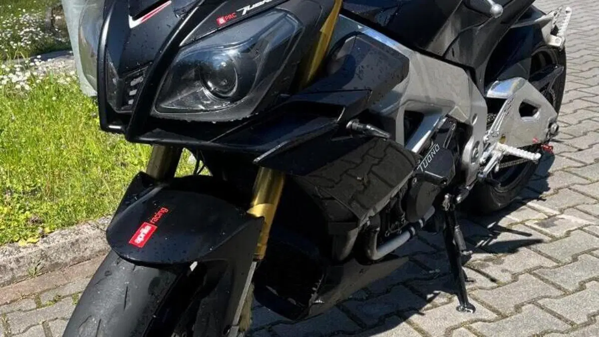 Aprilia Tuono V4 R APRC ABS (2013 - 15)  (2)