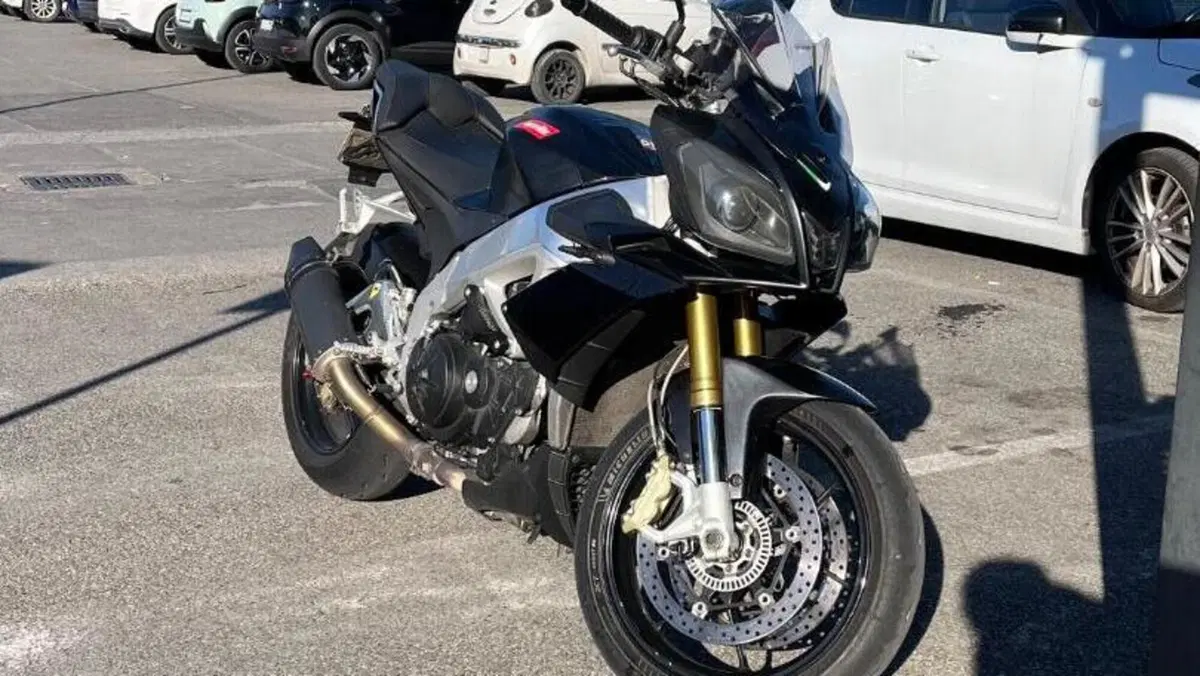 Aprilia Tuono V4 R APRC ABS (2013 - 15)  (3)
