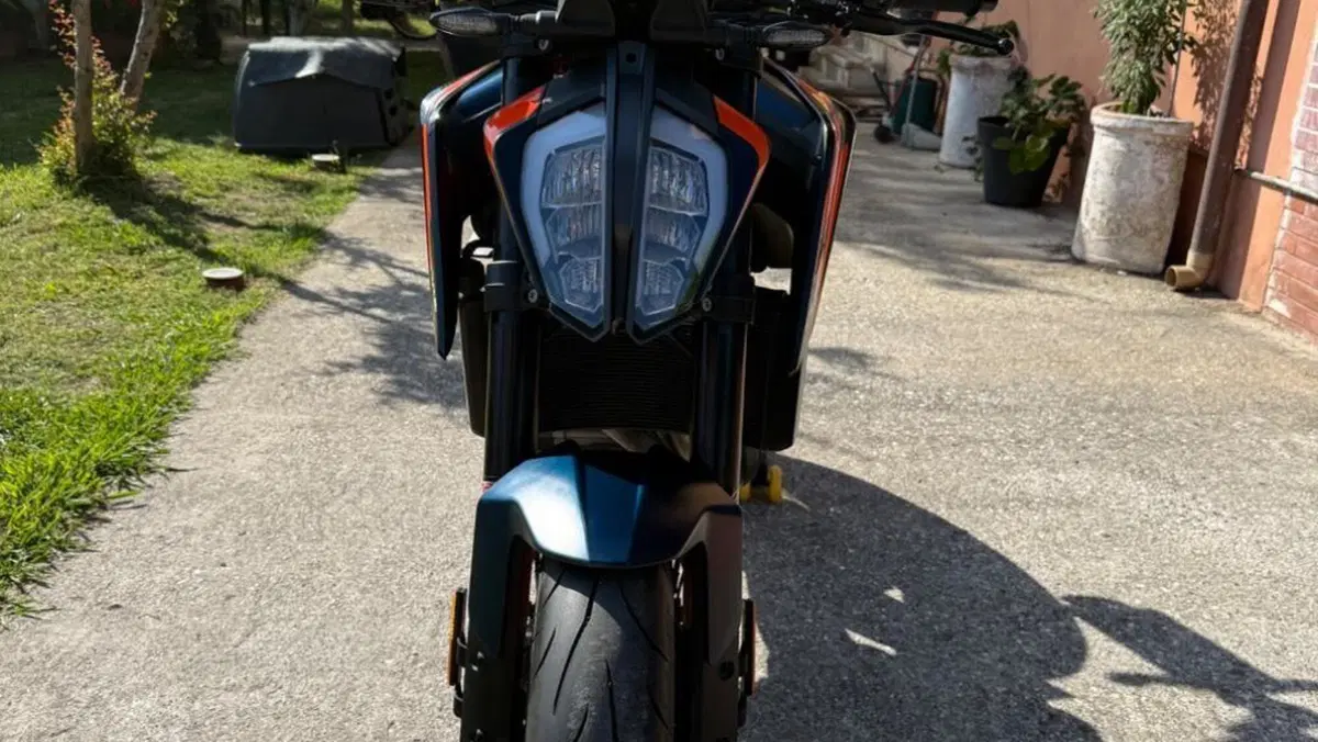 KTM 890 Duke R (2022 - 23)  (5)