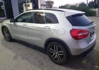 Mercedes-Benz GLA SUV 180 d Automatic Enduro (4)