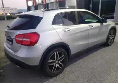 Mercedes-Benz GLA SUV 180 d Automatic Enduro (5)