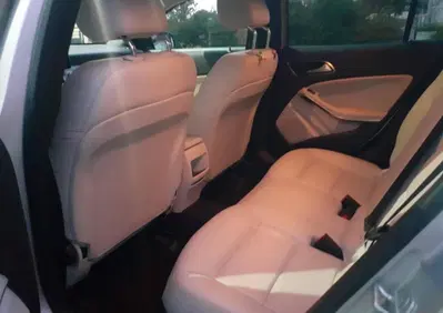 Mercedes-Benz GLA SUV 180 d Automatic Enduro (8)