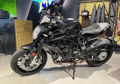 MV Agusta Dragster 800 R (2023 - 25) - Annuncio 9888959