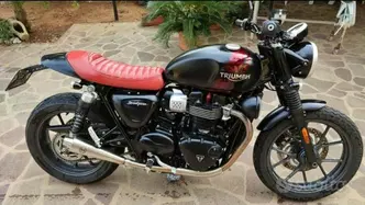 Triumph Street Twin 900 (2016) usata