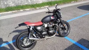 Triumph Street Twin 900 (2016)  (4)