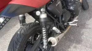 Triumph Street Twin 900 (2016)  (7)