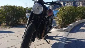 Triumph Street Twin 900 (2016)  (12)