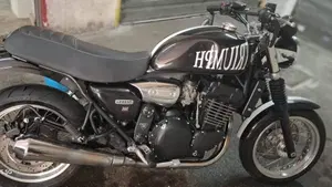 Triumph Legend TT 900 (1998 - 02) 