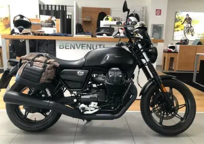Moto Guzzi V7 Stone (2021 - 24) - Annuncio 10021671