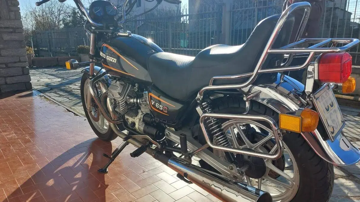 Moto Guzzi V 65 C (1985 - 88)  (8)