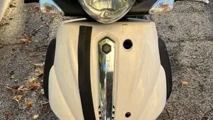 Piaggio Beverly 500  (2)