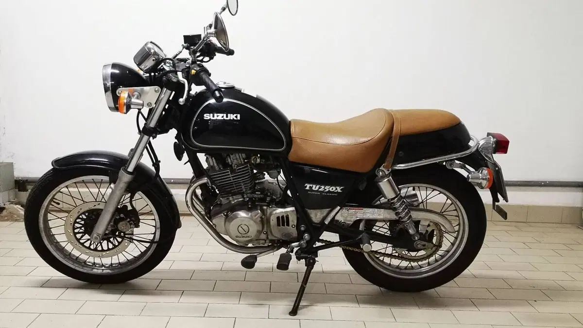Suzuki TU 250 X (1997 - 03)  (3)