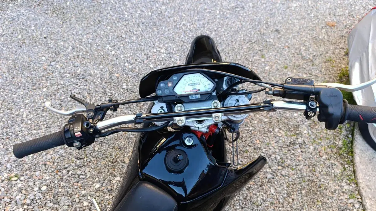 Husqvarna SMR 570  (4)