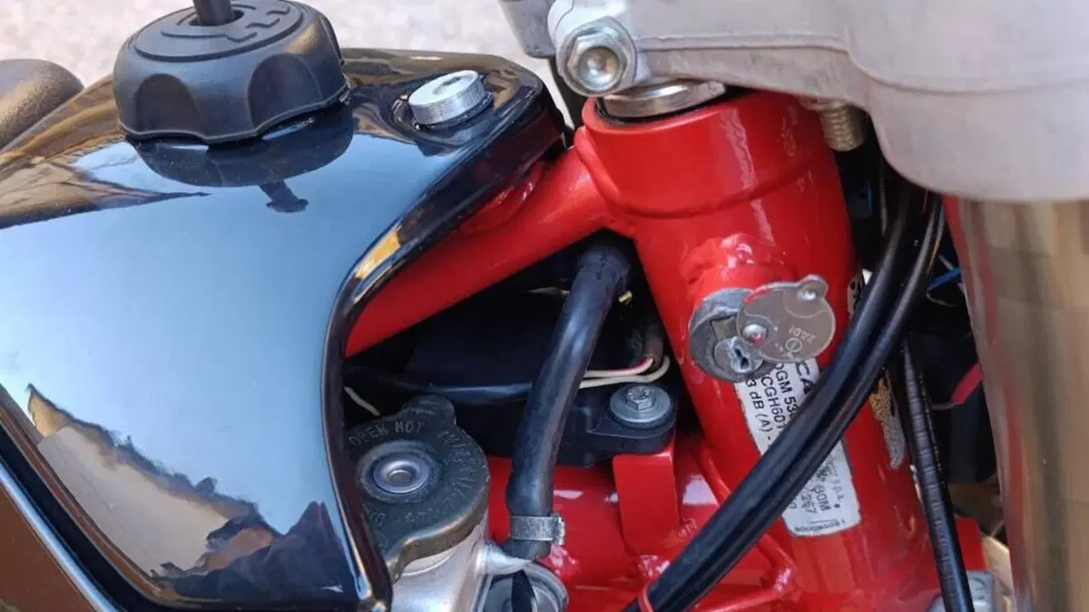 Husqvarna SMR 570  (5)