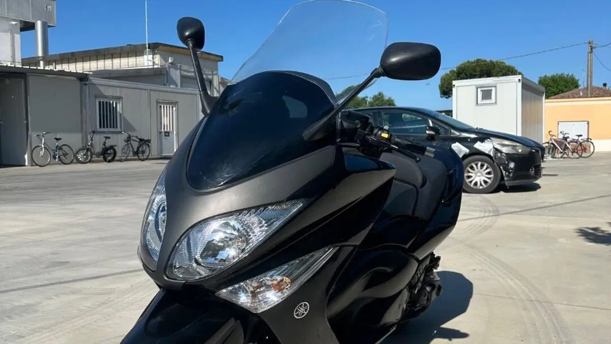 Yamaha T-Max 500 (2008 - 12)  (4)