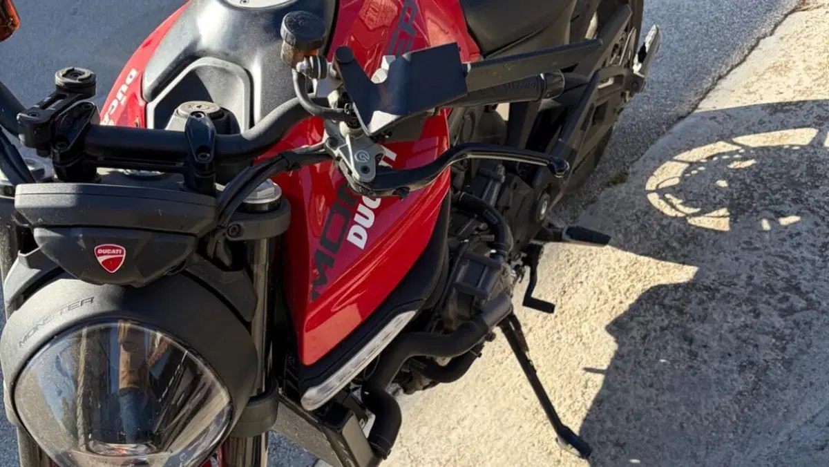 Ducati Monster 937 + (2021 - 25) 