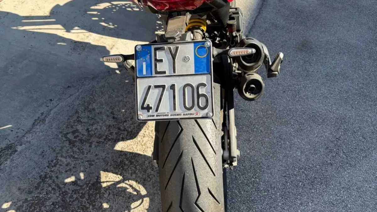 Ducati Monster 937 + (2021 - 25)  (4)