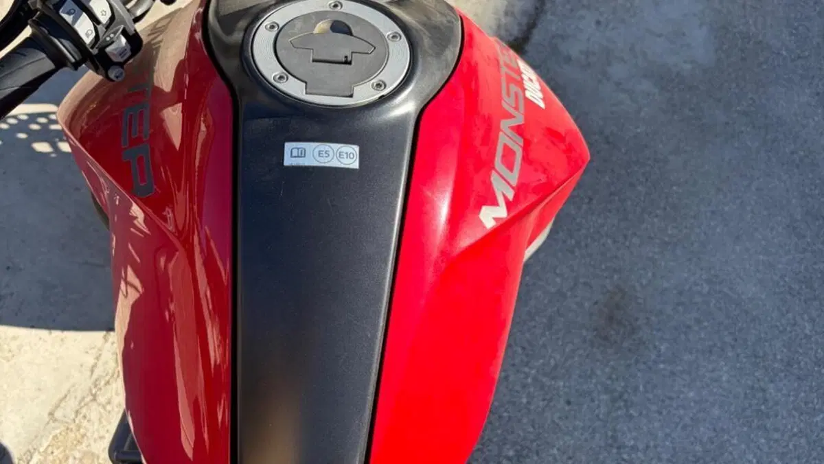 Ducati Monster 937 + (2021 - 25)  (5)