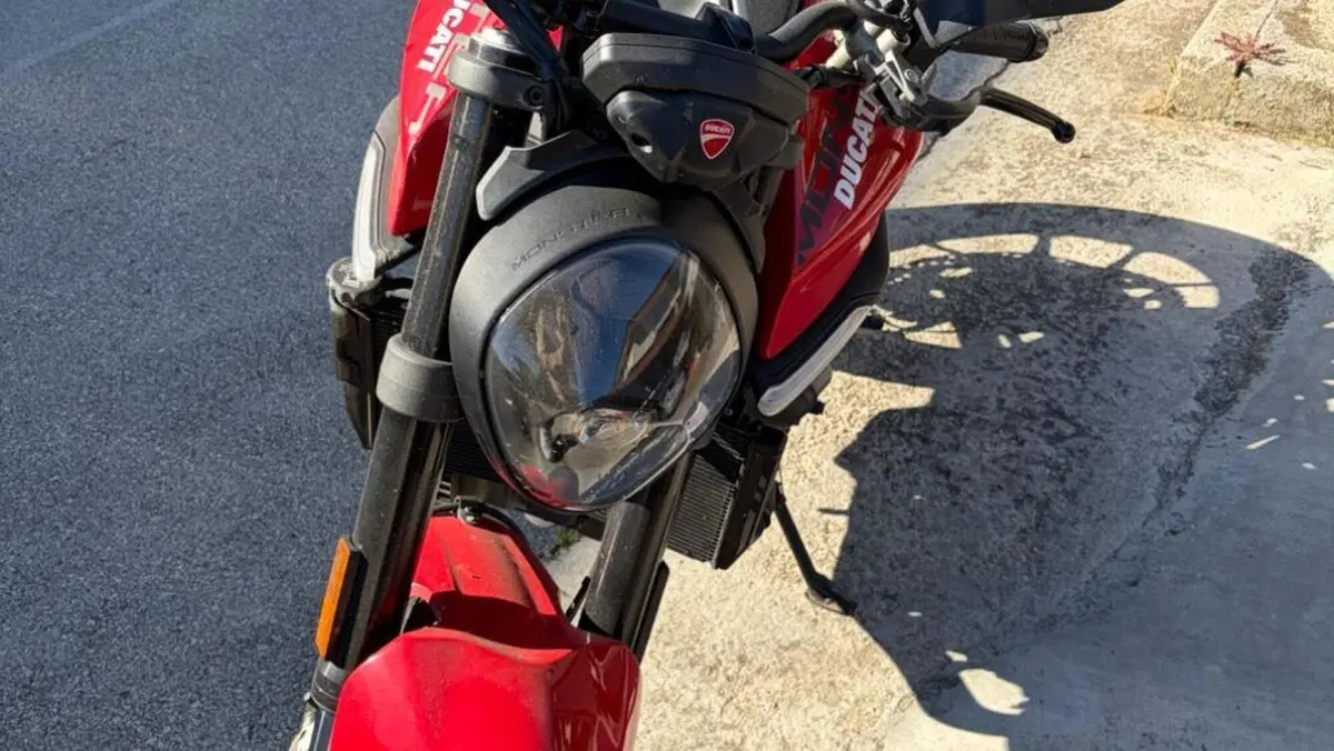 Ducati Monster 937 + (2021 - 25)  (6)