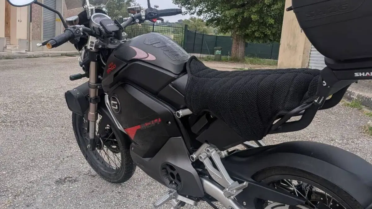 VMoto TC-Max Black Edition (2024 - 26)  (3)