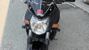 Suzuki GSR 600 (2006 - 11)  (4)