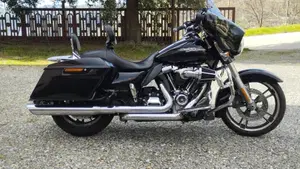 Harley-Davidson 107 Road King (2017) - FLHR  (4)