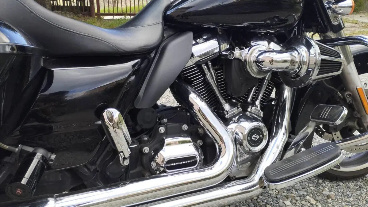 Harley-Davidson 107 Road King (2017) - FLHR  (12)