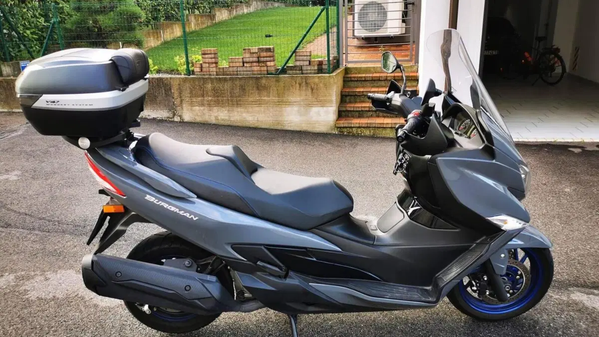 Suzuki Burgman 400 (2022 - 24)  (4)