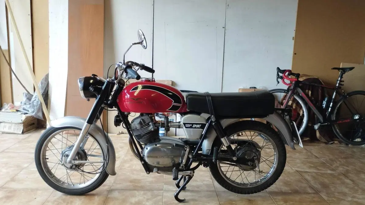 Moto Guzzi  