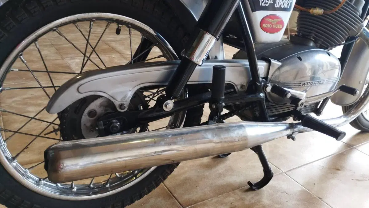 Moto Guzzi   (10)