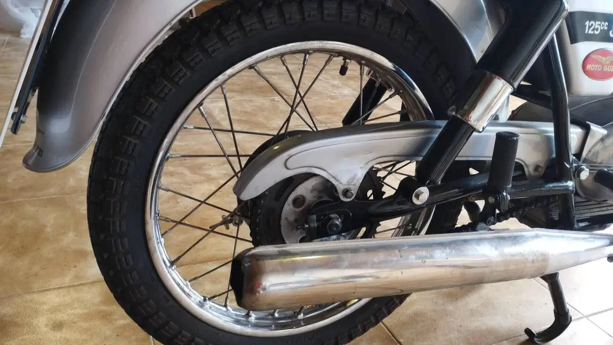 Moto Guzzi   (11)