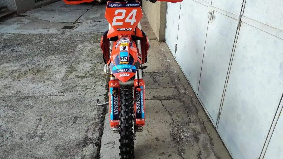 KTM 300 SX (2025)  (3)