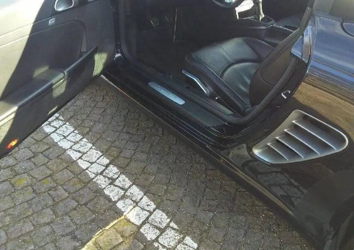 Porsche Boxster 2.7 24V (2)