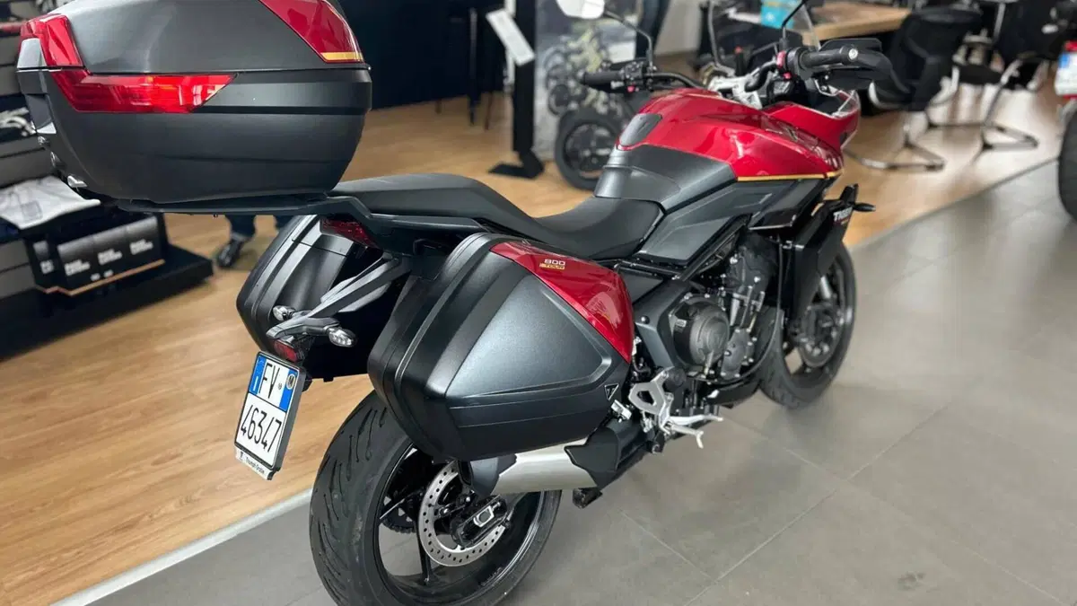 Triumph Tiger Sport 800 Tour (2026)  (2)