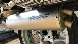 Bmw R 1200 R (2006 - 11)  (2)
