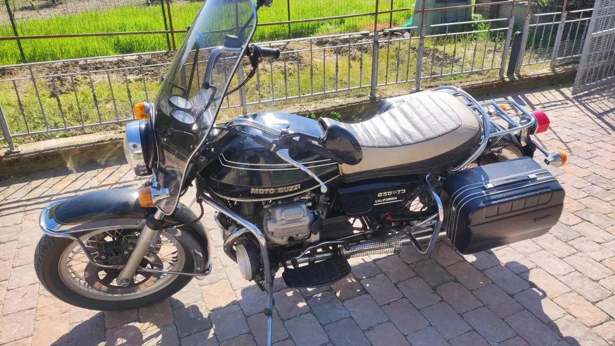 Moto Guzzi   (3)