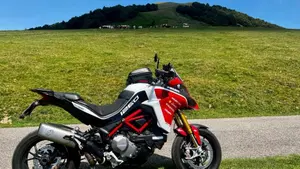 Ducati Multistrada 1260 Pikes Peak (2018 - 20)  (2)