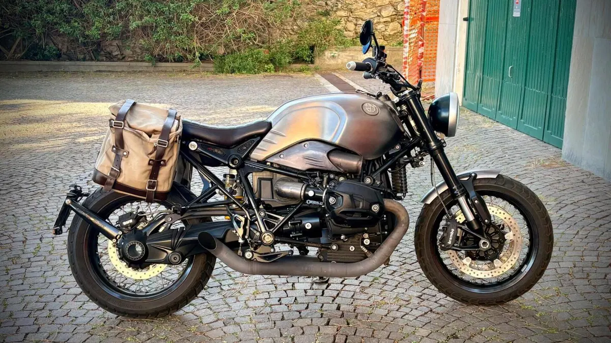 Bmw R nineT 1200 (2014 - 16)  (2)