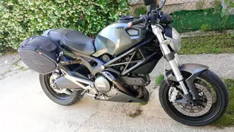 Ducati Monster 696 (2008 - 13) usata