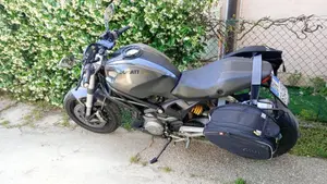 Ducati Monster 696 (2008 - 13)  (3)